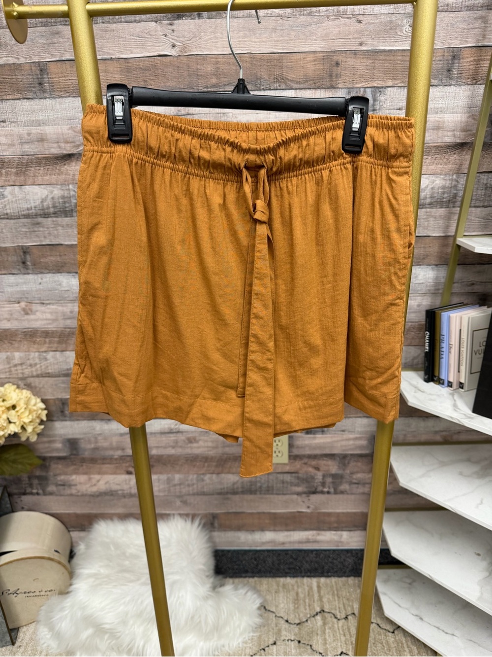 Evereve Orange Tie Waist Baggy Shorts L